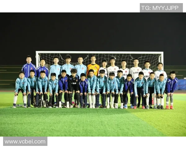 足球明星训练比赛与休闲生活背后的点滴日常全景记录