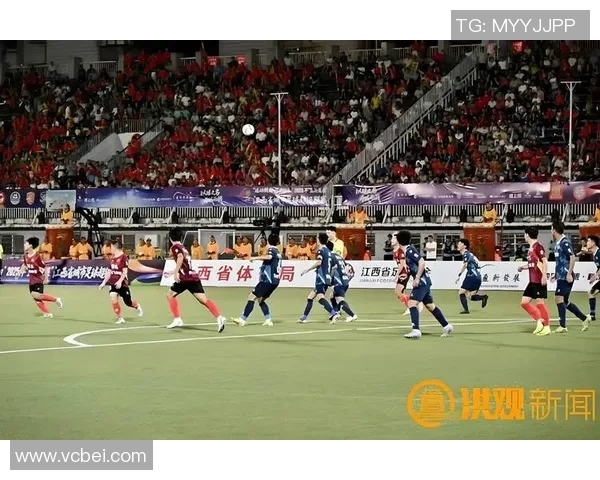 足球游戏惊呆球星瞬间 赛场上虚拟与现实的完美融合引爆球迷热潮