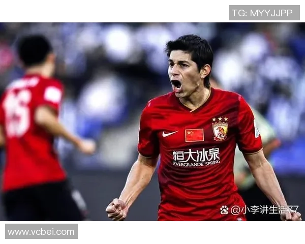 足球历史上十大球星经典瞬间图鉴每一张都震撼你的视觉与记忆